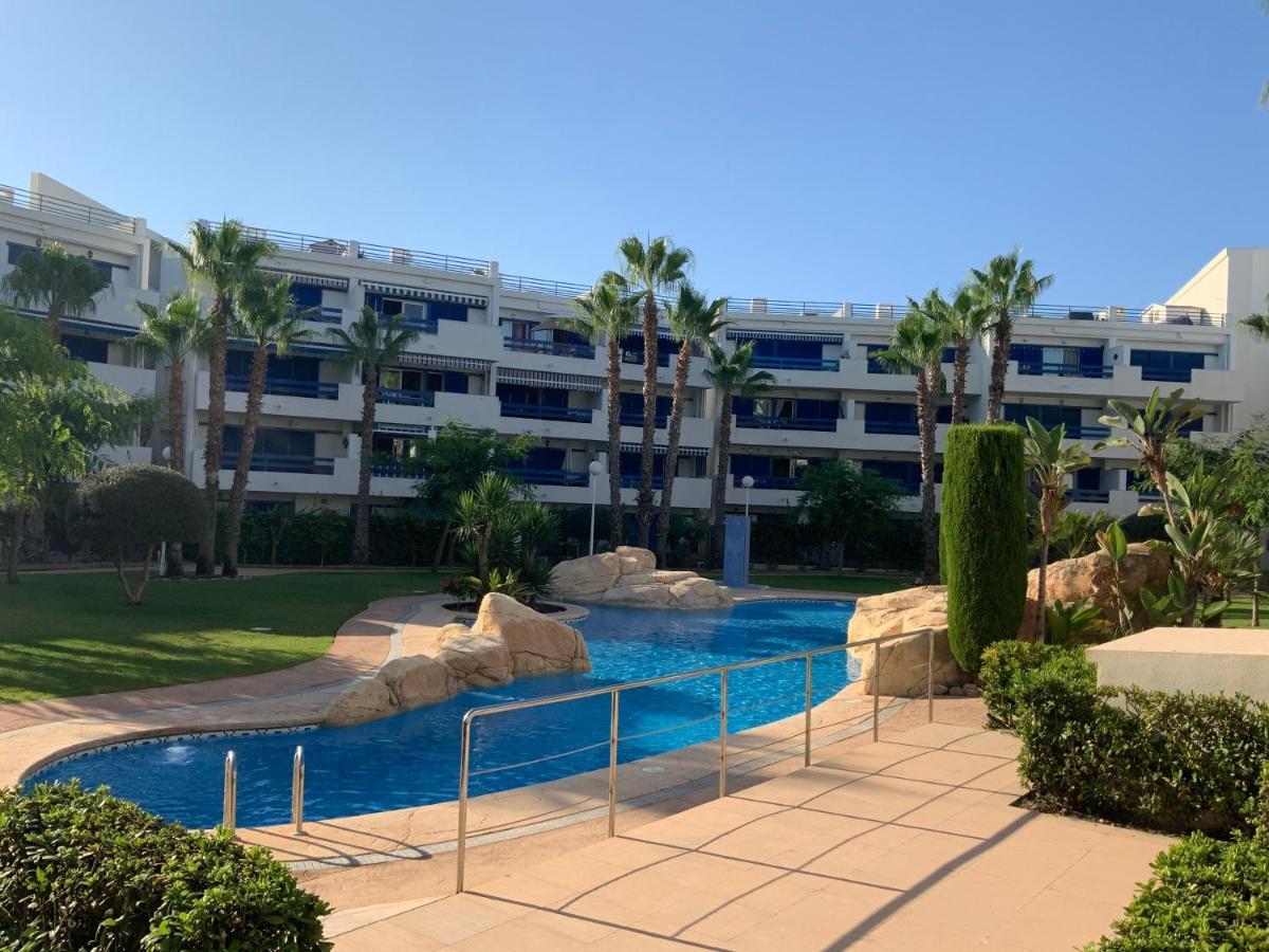 Апартаменты Coral House - La Calma - Playa Flamenca - Big Terrace & 4 Swimming Pools. Экстерьер фото